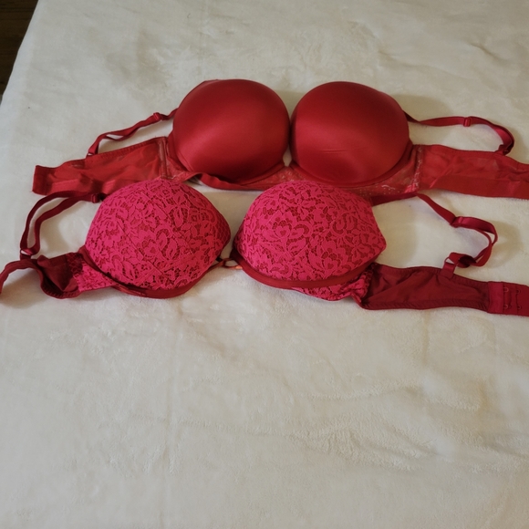 21 Victoria's Secret Bombshell 36C - Picture 4 of 11